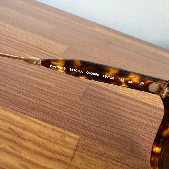 Oliver Peoples Tortoise Sunglasses - Picture 7 of 9